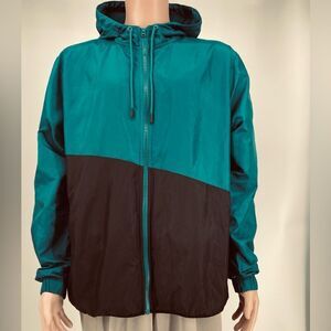 Russell Men’s Colorblock Windbreaker Hooded Size L Made in Jordan